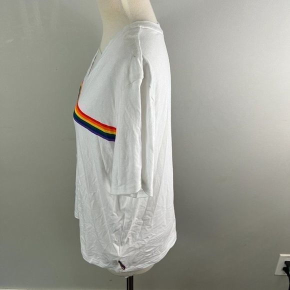 NWOT ROOM SERVICE Pjs ROOM SERVICE Rainbow Graphic Tee in White‎ (M) - Picture 5 of 11